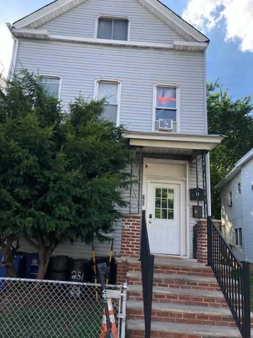 Lovely Private Rm In Newark 3 Min From Ironbound Exterior photo